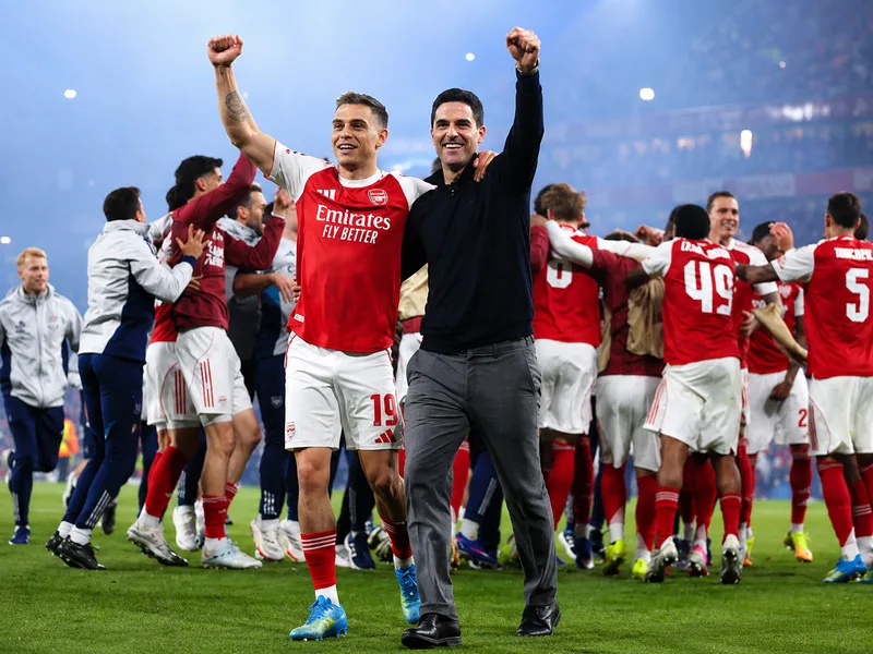14 chức vô địch nước Anh, 4 Premier League và 22 năm chờ đợi là những con số nổi bật trong lịch sử Arsenal