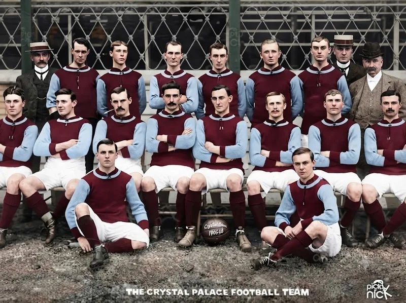 Câu lạc bộ bóng đá Crystal Palace trải qua hành trình dài phát triển từ những năm đầu thành lập đến vị thế tại Premier League hiện nay.