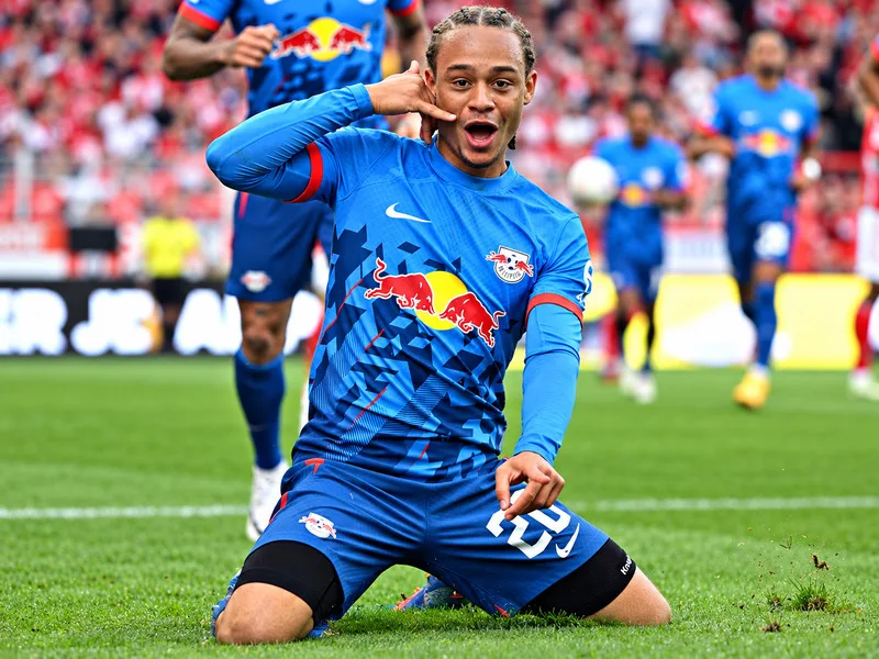 Quãng thời gian tại RB Leipzig giúp Xavi Simons cải thiện khả năng sáng tạo, rê bóng và thích nghi với bóng đá tốc độ cao.
